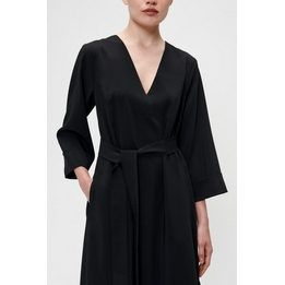 Overview second image: Trvl Drss Milford V Neck Dress